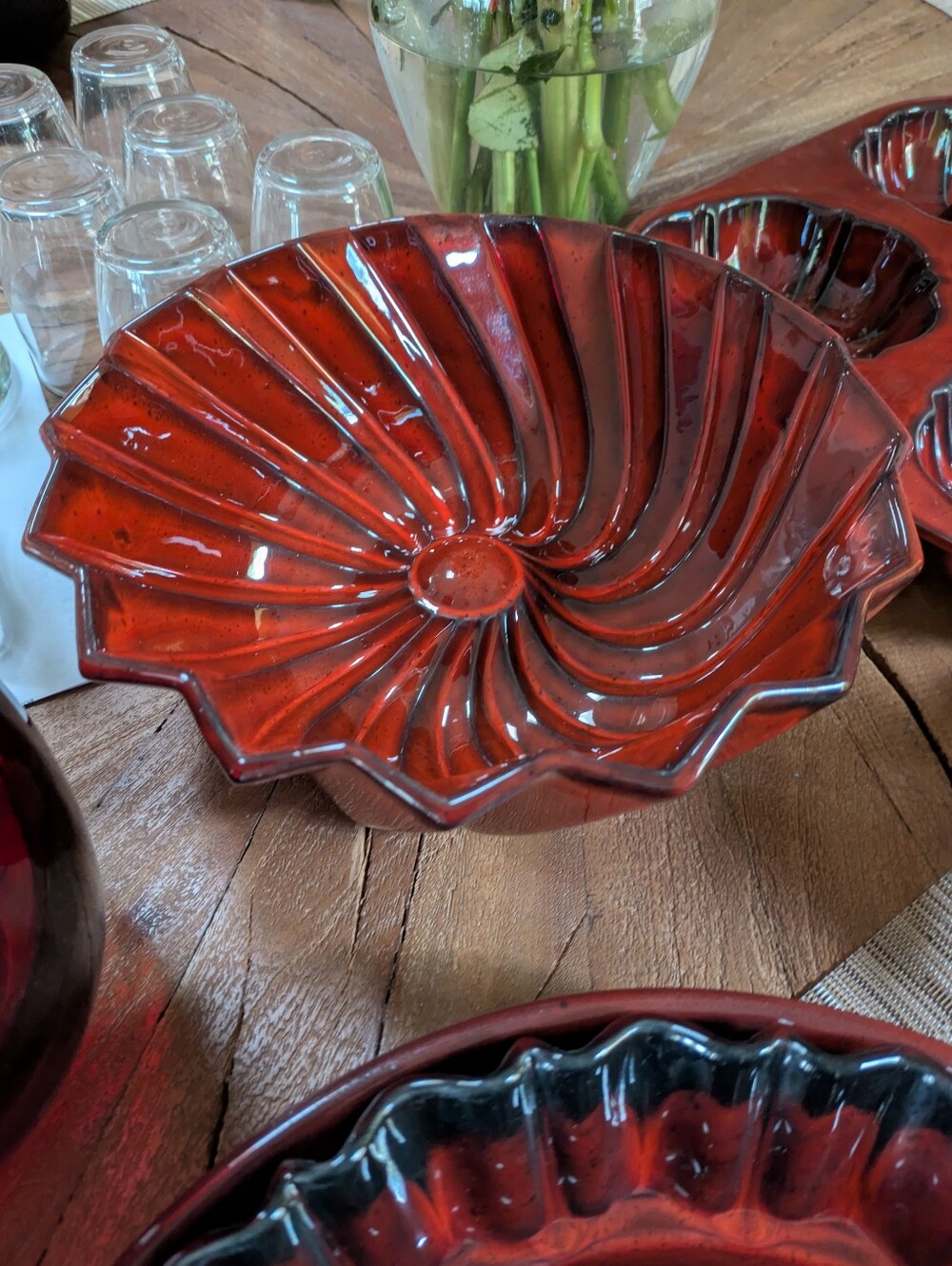 VTG USA Pottery Swirl Bundt Cake Pan or Mold